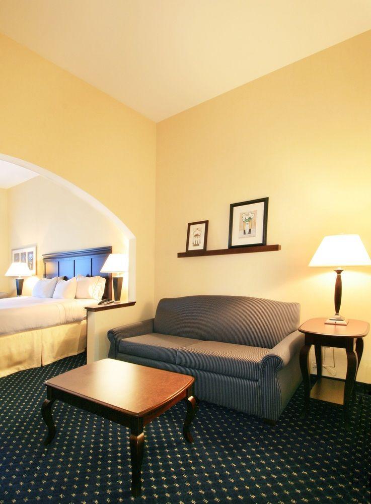 Holiday Inn Express Hotel & Suites Middleboro Raynham, An Ihg Hotel Esterno foto